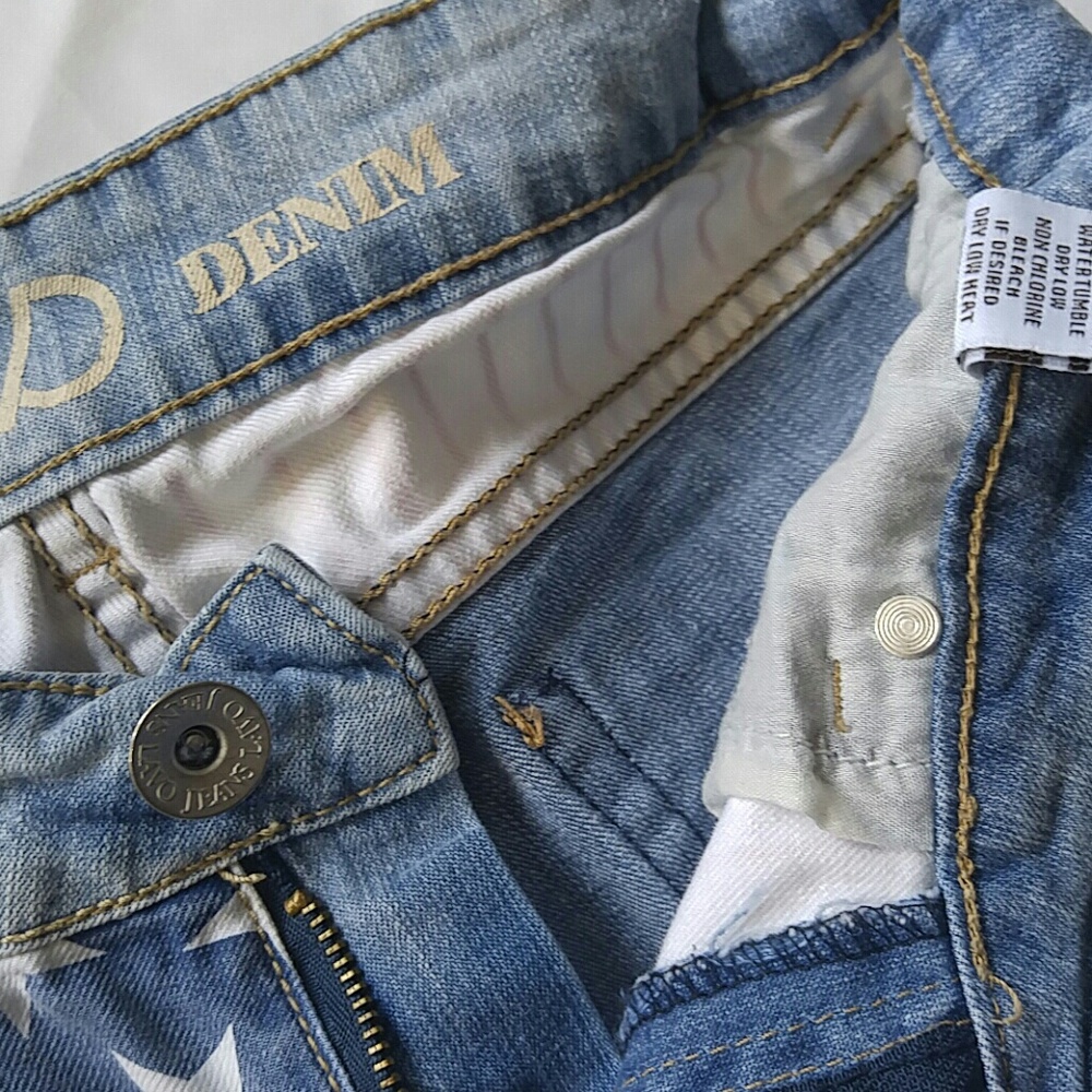 Shorts - Picture 6 of 7